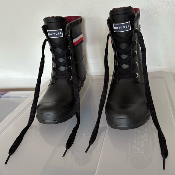Tommy Hilfiger Ankle High Lace Up Rain Boots Size 9 - Picture 13 of 14